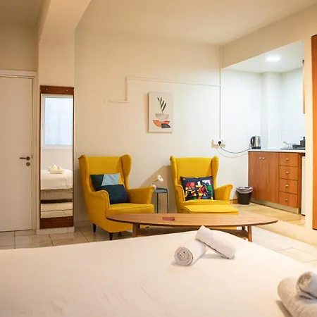 Spacious Located In The Pedestrian Zone Apartament *